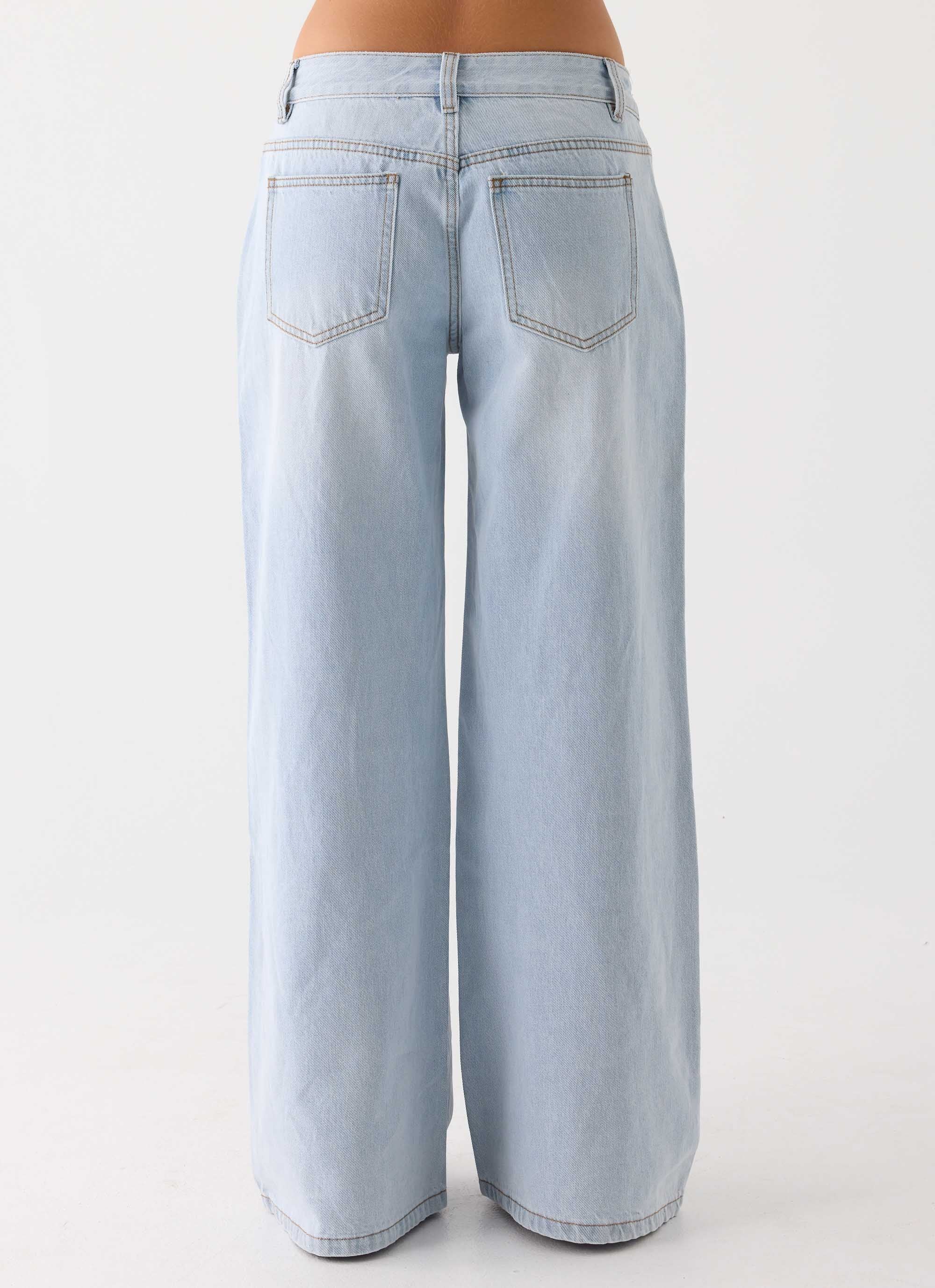 Neo Low Rise Wide Leg Jeans - Light Blue Wash