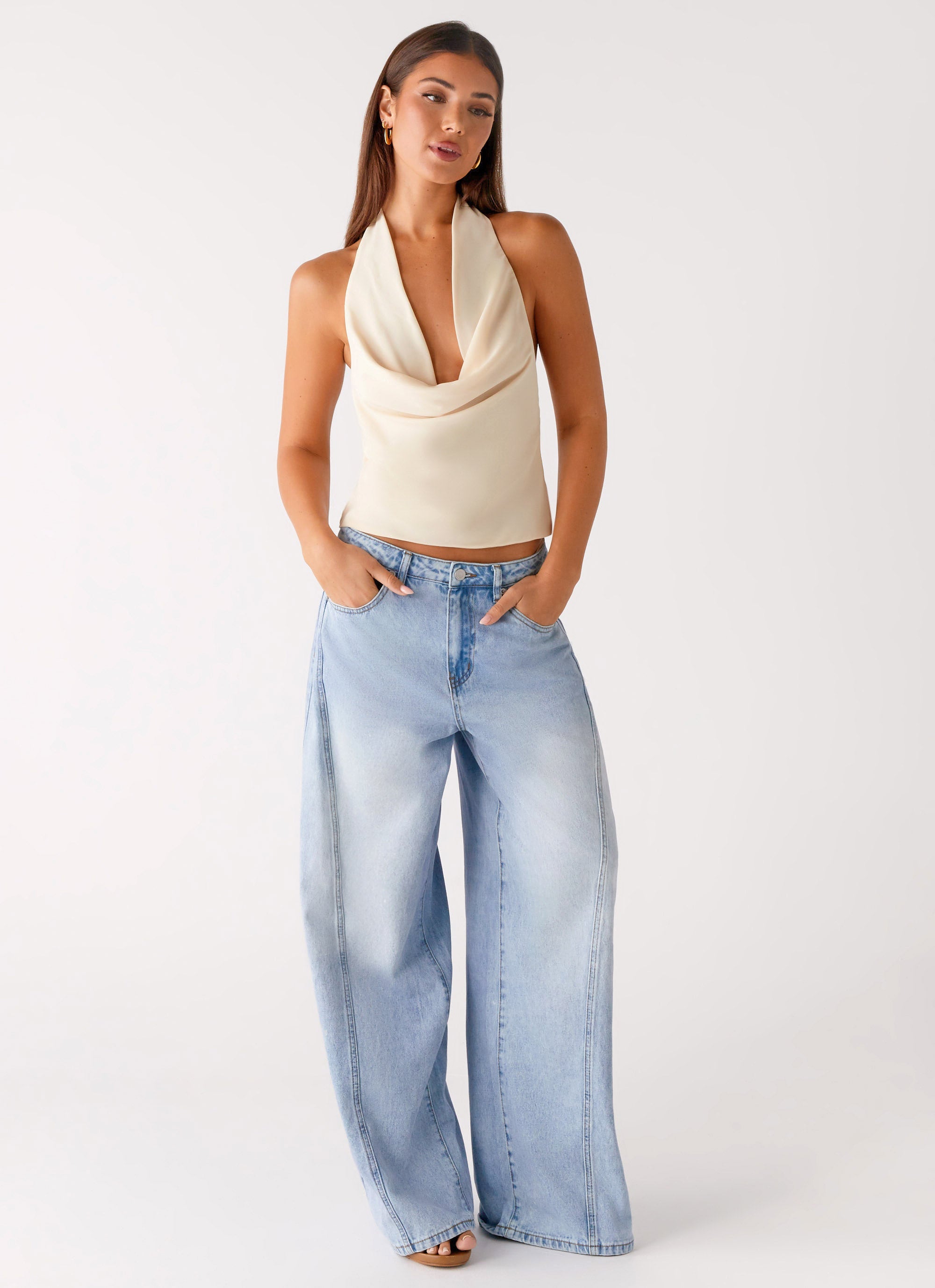 Timeless Wide Leg Jeans - Bleached Blue